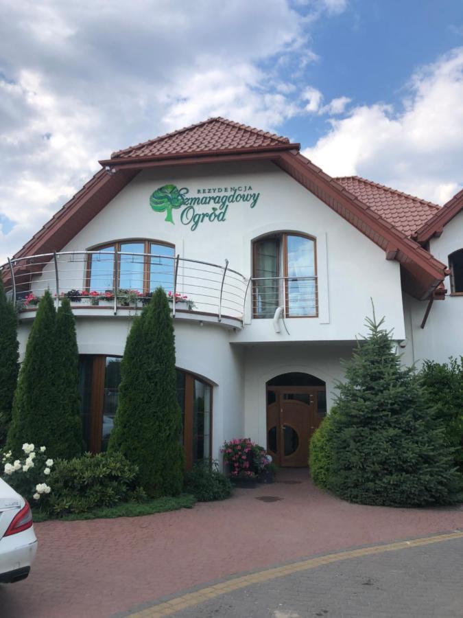 Готель Rezydencja Szmaragdowy Ogrod Константинув-Лодзький Екстер'єр фото